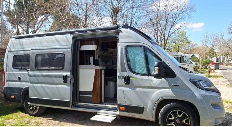 En venta Mobilvetta Almirall 650,  Gris 2022 Valencia foto 6
