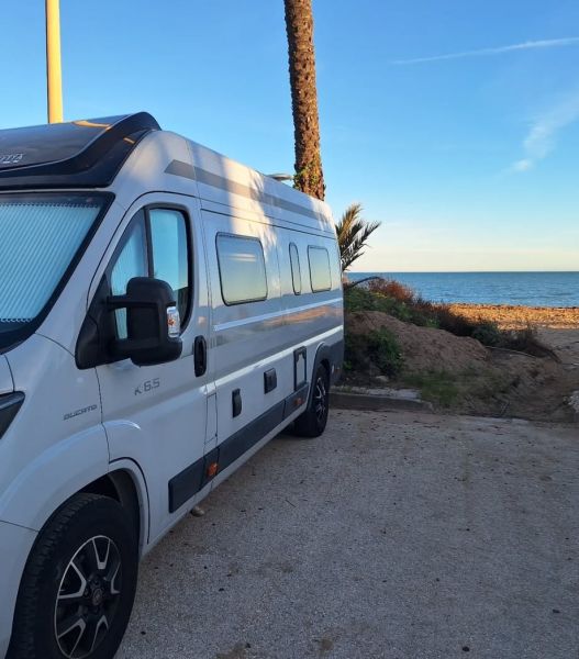 En venta Mobilvetta Almirall 650,  Gris 2022 Valencia foto 10