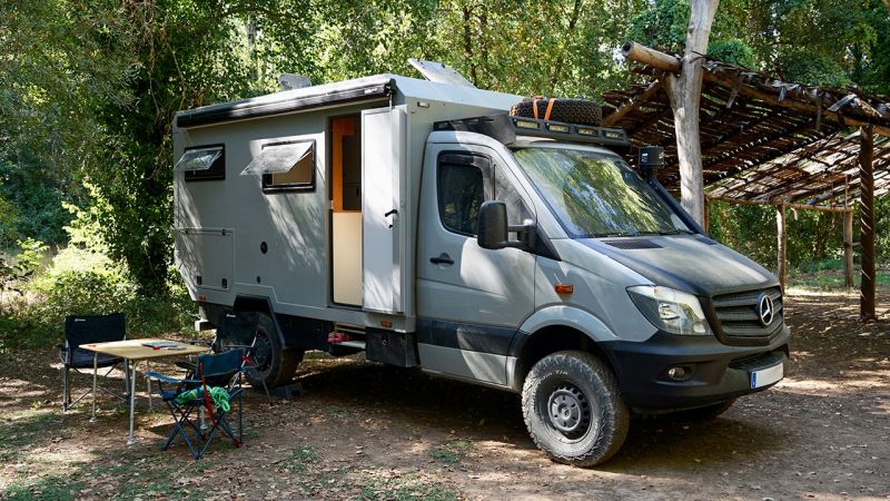 En venta Mercedes-Benz Sprinter 4x4 Rhino Gris 2021 Sevilla foto 2