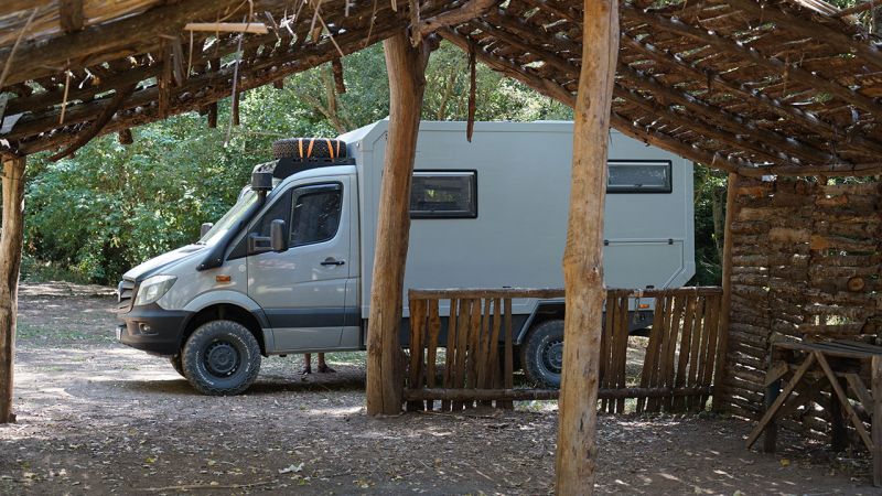 En venta Mercedes-Benz Sprinter 4x4 Rhino Gris 2021 Sevilla foto 4